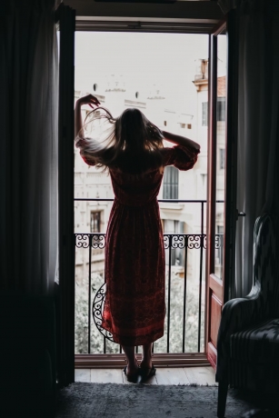 6 Benefits of Booking a Professional Boudoir Photo Shoot