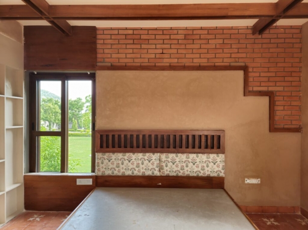 Designing Timeless Walls with Lime Plaster