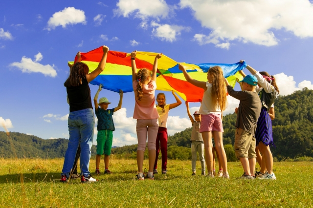 How to Get Your Kids Off Screens and Outdoors This Summer