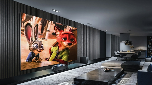 From Speakers to Screens: Essential Gear for a Modern Home Setup