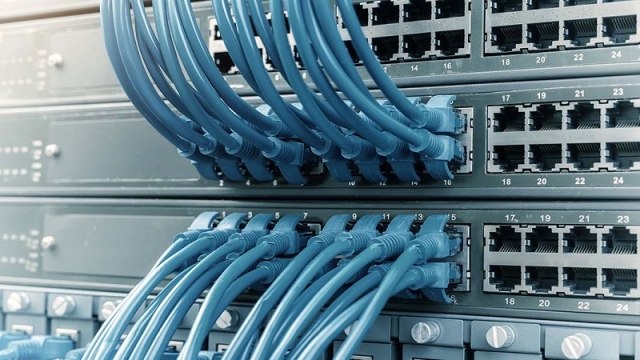 How Does Structured Cabling Differ from Traditional Point-to-Point Cabling