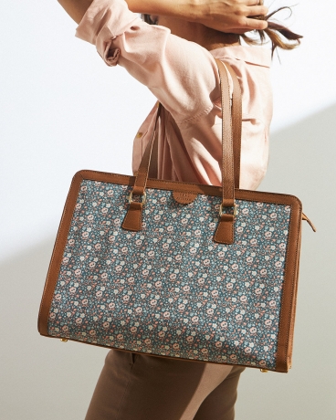 How to Choose the Right Tote Bag for Your Personality