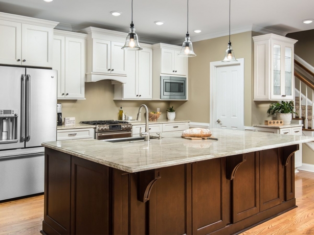 Transforming Homes with Style: Selling Cabinets in Green Valley AZ