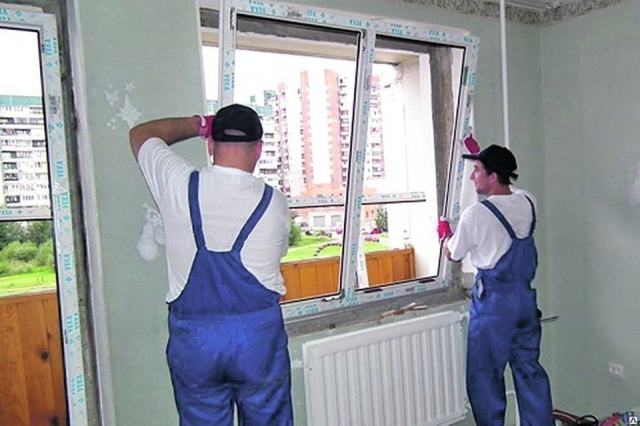 Why Ignoring Fractured Glass Repairs of Home Can Be Dangerous ?