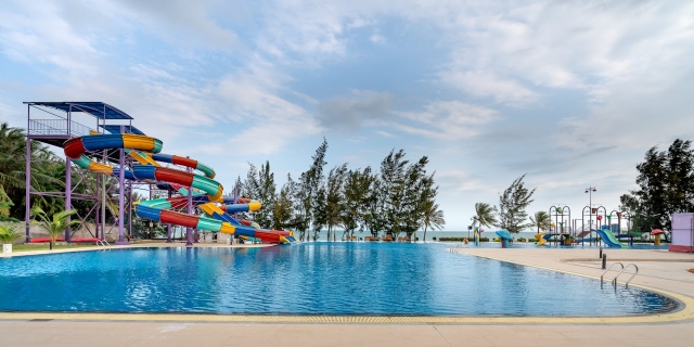 More Than a Fun Feature: How to Choose the Right Water Slide for Your Neighborhood Pool