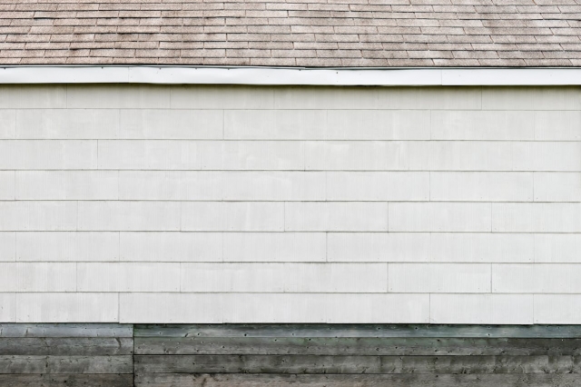 The Storybook Finish: Why Bent Wood Shingles Are the Perfect Choice for a Unique Roof