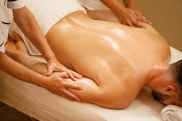 Nuru Massage vs. Regular Massage: What’s the Difference?
