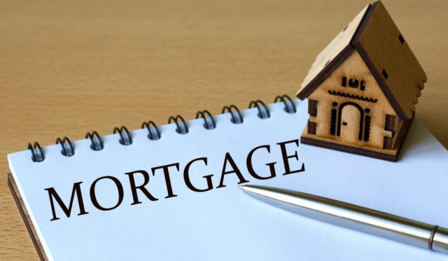 What are the main factors of getting a mortgage?