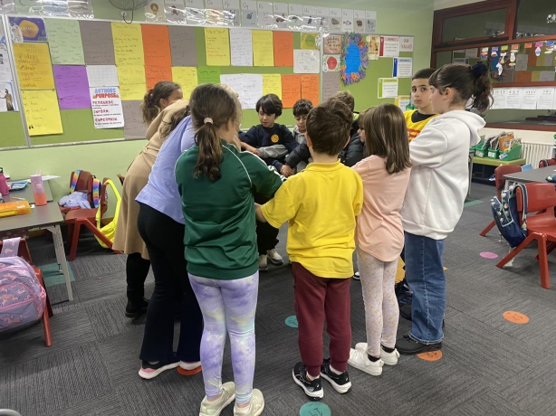 Greek Language School Melbourne - Teaching Greek to Prep Students via Dance!