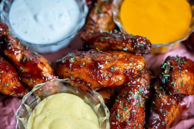 Smoked Chicken Wings With Crispy Skin