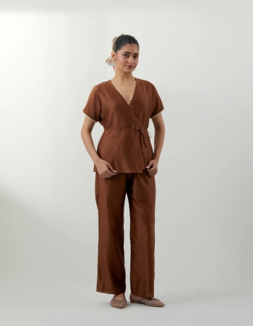 Elevate Your Style with Ethnic Co-ord Sets for Women at Vinusto