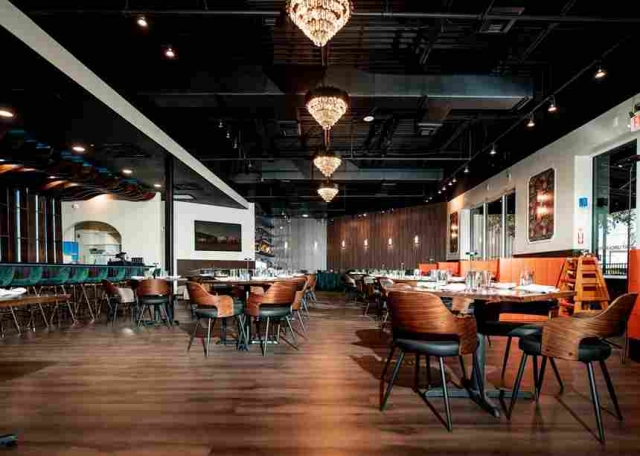 Seasonal Ingredients to Make Buffet in Indian Restaurant in Clermont Unique