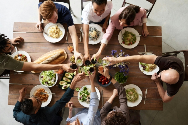 Unique Ideas to Organize a Memorable Private Gathering with Friends