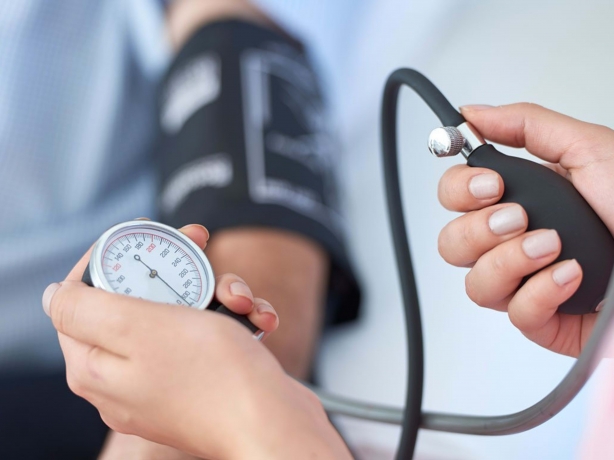 Tricks to Lower Blood Pressure Instantly for Stressful Situations