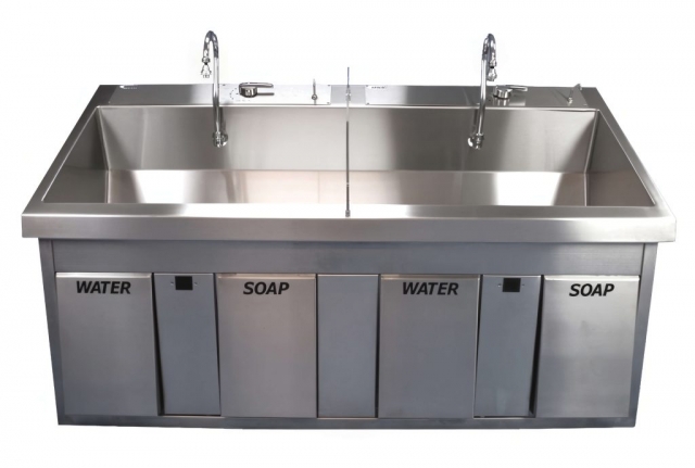 Why Alfa Medico’s Hospital Scrub Sink Station in Meerut Is the Ideal Choice for Hygienic Operating Rooms