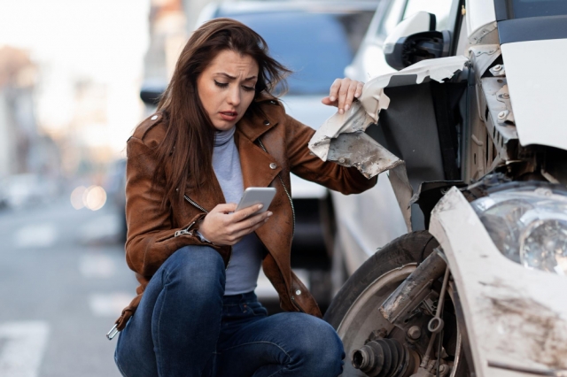 Attorney Fees After a Car Crash: Can Victims Ever Walk Away with Legal Help and No Bill?