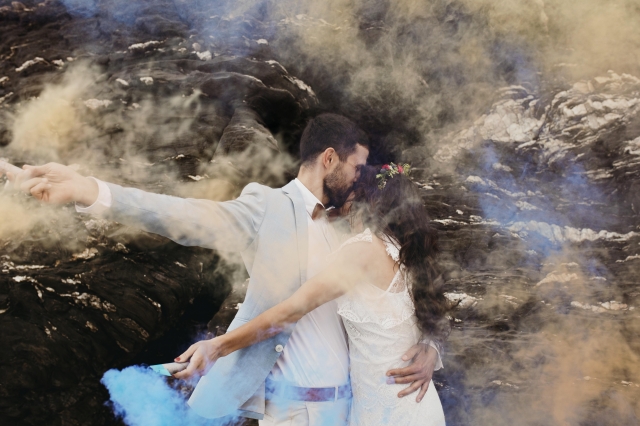 Unique Wedding Keepsakes: Why Live Wedding Painting Is Trending
