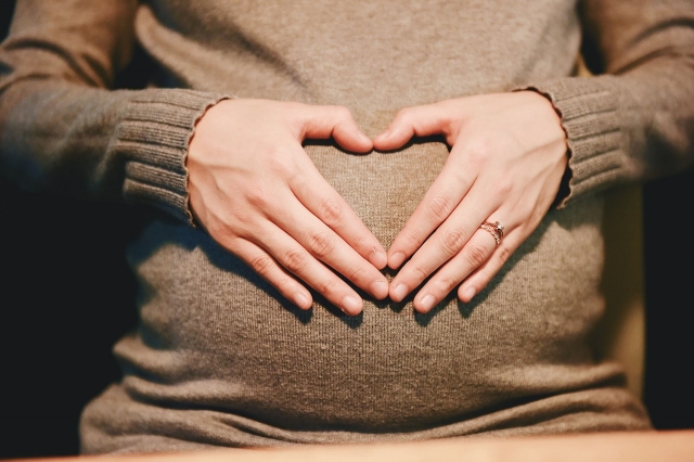 5 Safe Car Travel Tips for Pregnancy