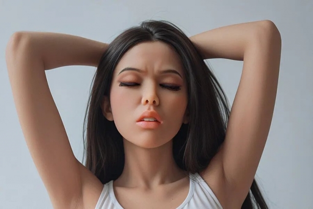 Closed Eyes or Open? Unveiling the “Minimalist Allure” Behind Popular Sex Dolls