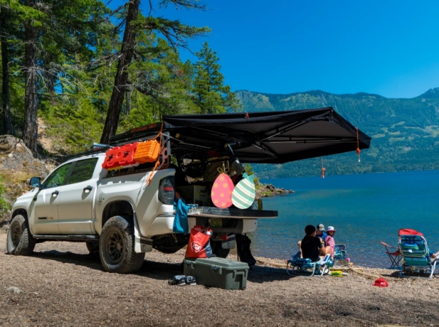 The Ultimate Guide to Choosing a Rooftop Tent for Your Jeep or SUV