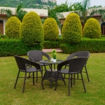 How to Choose Compact Garden Table and Chairs for Urban Rooftop Gardens