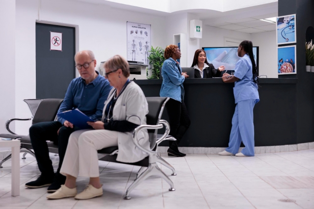 Understanding the Difference between Urgent & Emergency Medical Needs