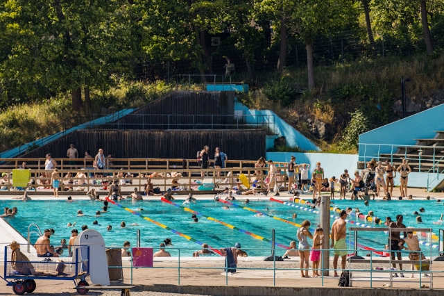 Water Safety for Children: Beach and Lake Safety Guide