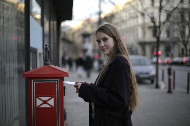 6 Ways to Use Direct Mail Marketing to Improve Your Company's ROI