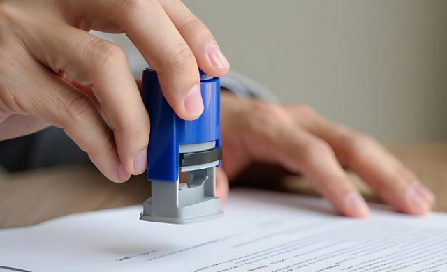 Why Do Businesses Still Lean on Signature Stamps for Checks