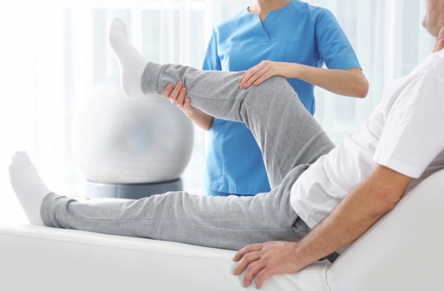 Breaking Free from Chronic Pain: Long-Term Relief Through Physiotherapy