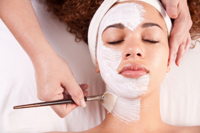 Brighten Skin and Fade Sun Damage Marks with Chemical Peels
