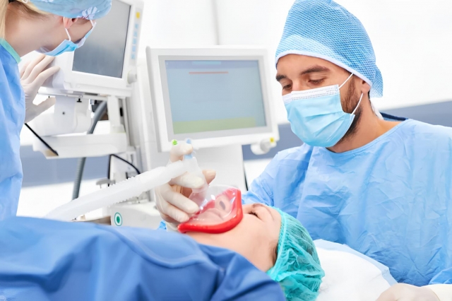 Robotic-Assisted Surgery vs. Traditional Surgery: A Game-Changer in Modern Medicine