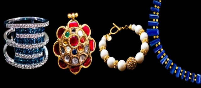 Designer gold jewelry