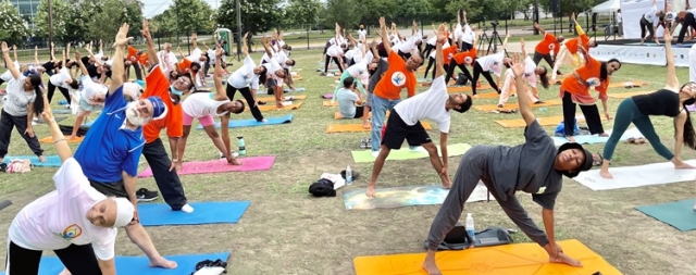 Find Your Bliss with Free Outdoor Yoga Classes in Houston!
