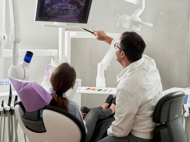 The Future of Cosmetic Dentistry: Trends for 2025