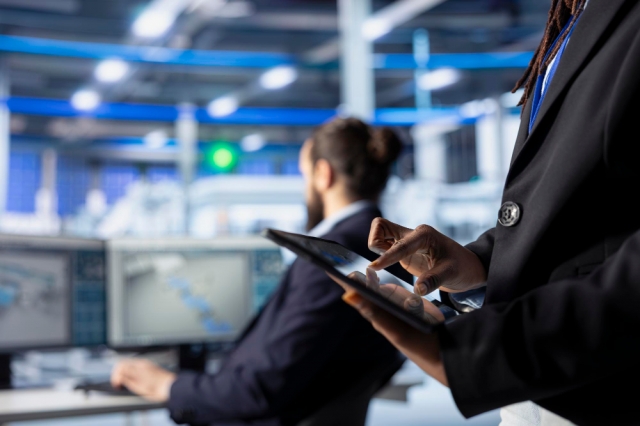 The Role of Digital Tools in Flight Operations Control