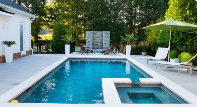 Should You Get A Salt Water Pool