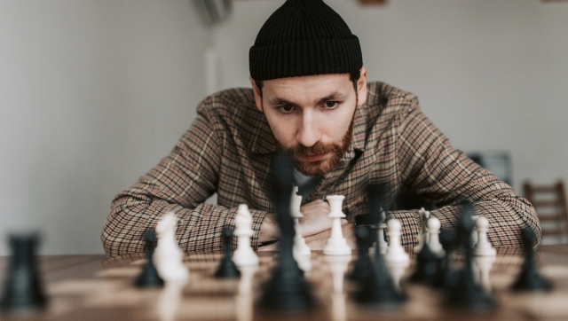 Staunton Chessmen: The Role of Aesthetics in Strategy