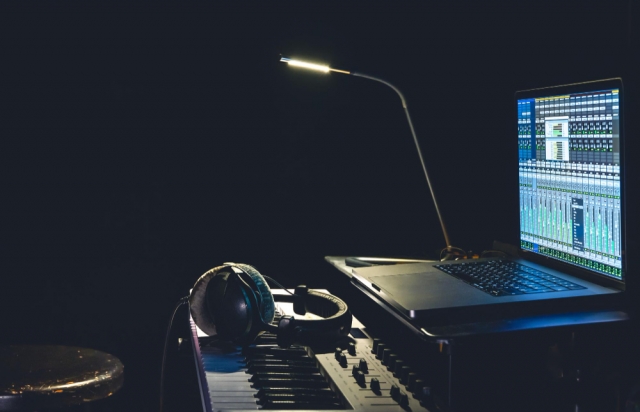 Mastering the Art of Voice Dubbing: Tips and Tricks