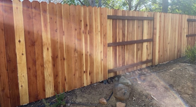 Top Trends in Roseville Fence Restoration: Homeowner's Edition