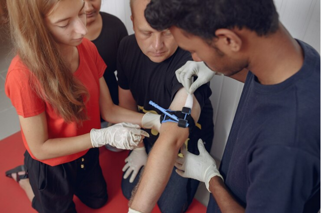 Paving Your Path: The Ultimate Guide to phelbotomy Courses
