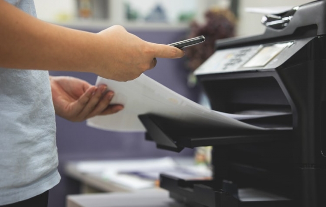Beyond the Pixels: How Print Design Influences Web Design