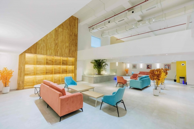 Gurgaon's Affordable Work Revolution: Budget-Friendly Coworking Redefined