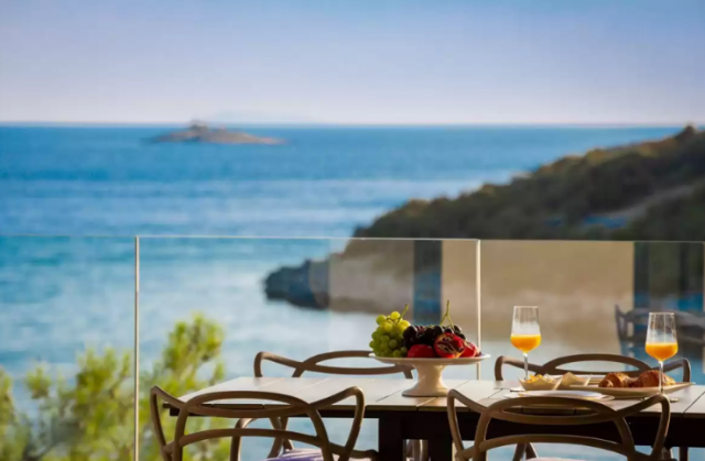 Why a Luxury Villa Rental is Your Ideal Choice for a Croatian Retreat