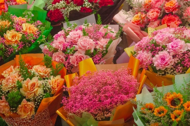 Why are flowers a synonym of happiness?