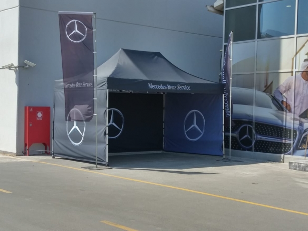 Crafting Distinctive Brand Experiences With Linox's Tents and Crystal Trophies 