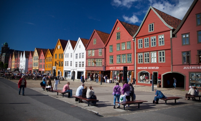 Bergen's Unique Lifestyle: A Journey Through Free Walking Tour Bergen