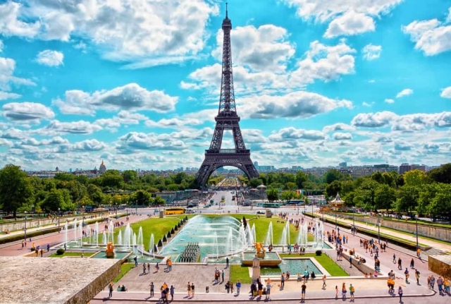 Relocation Services in France: Navigating the Path to a Seamless Move