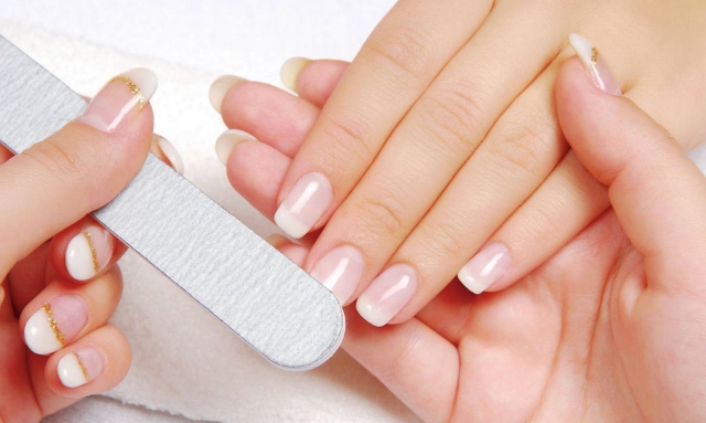 The Ultimate Nail Enhancement: Why Choose Bio Gel Nails over Acrylics or Regular Polish?