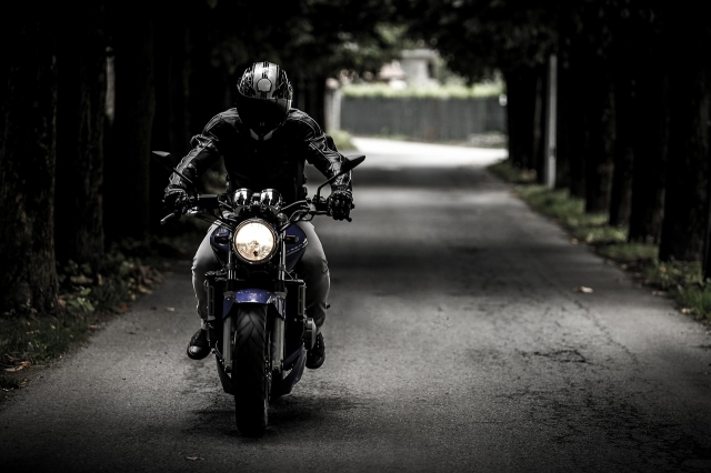 Navigating the Expansive Automotive e-Commerce Market